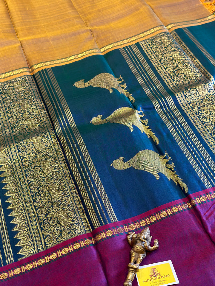 A Vintage Classic Kanjivaram Mubbagam with Kalakshetra Kili Pallu