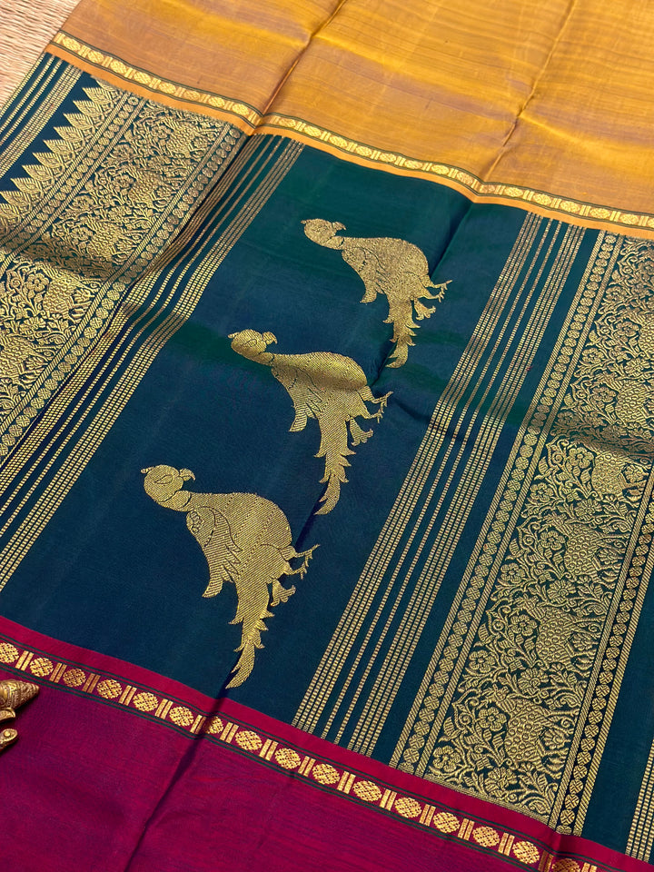 A Vintage Classic Kanjivaram Mubbagam with Kalakshetra Kili Pallu