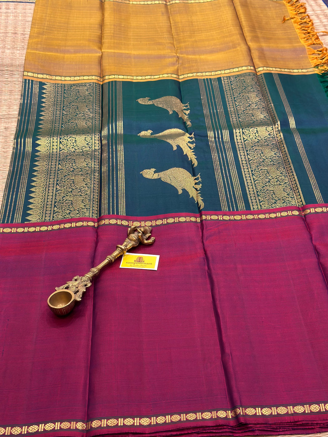 A Vintage Classic Kanjivaram Mubbagam with Kalakshetra Kili Pallu