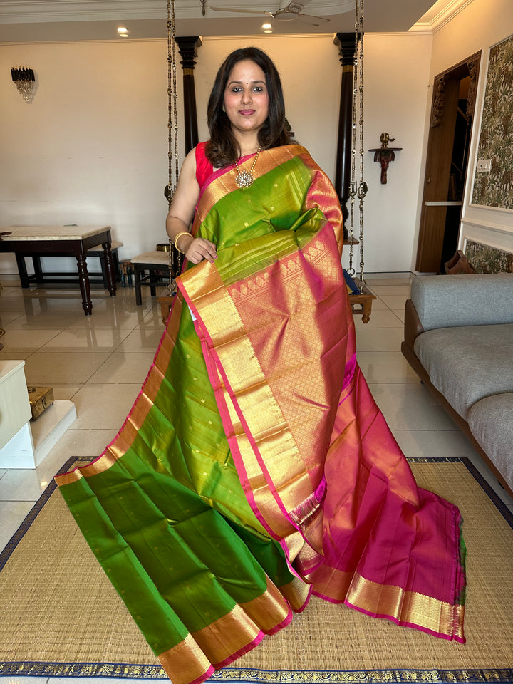 Light Green With Peachish Pink Annam and Butta Zari Motif , Rich Pallu Kanjivaram Silk Saree