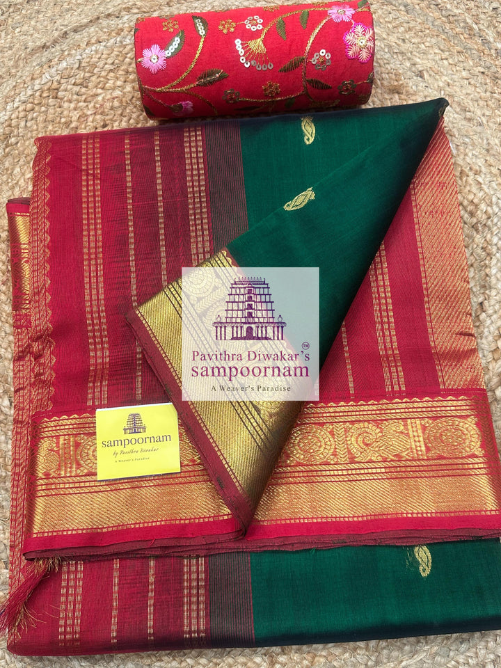 Green with Red , rich Mango Zari butta in the body , traditional borders and grand Pallu , Ten Yards Silk Cotton Saree