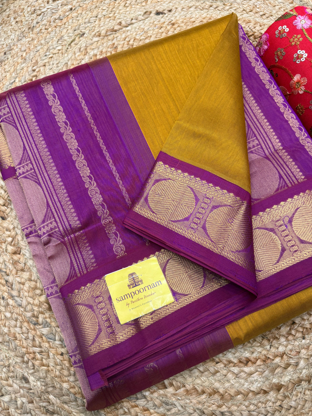 Fenugreek with Dark Magenta , Traditional border and Rich Pallu , 10 Yards  Pure Silk Cotton Saree