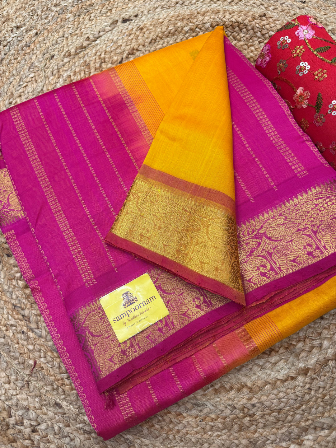 Mambazha Manjal with Pink , Thread Butta in the body  , Traditional border and Rich Pallu , 10 Yards  Pure Silk Cotton Saree
