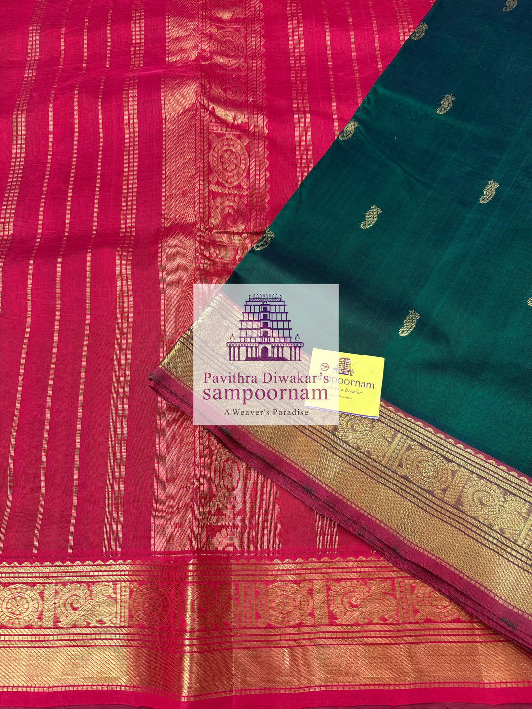 Green with Red , rich Mango Zari butta in the body , traditional borders and grand Pallu , Ten Yards Silk Cotton Saree