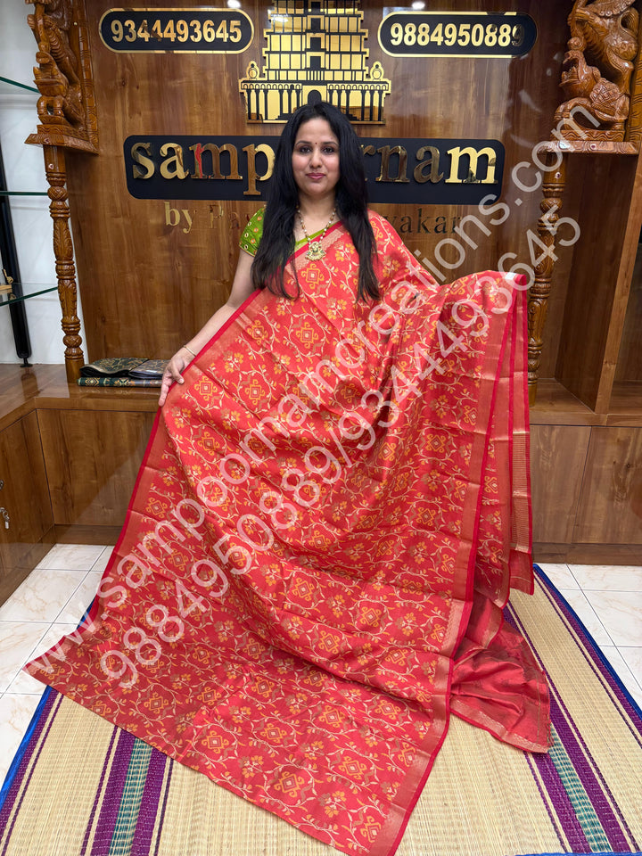 Peach Floral ,  Prints in the body , tissue Pallu and Printed Blouse Semi Tussar Saree