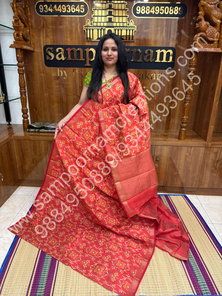 Peach Floral ,  Prints in the body , tissue Pallu and Printed Blouse Semi Tussar Saree