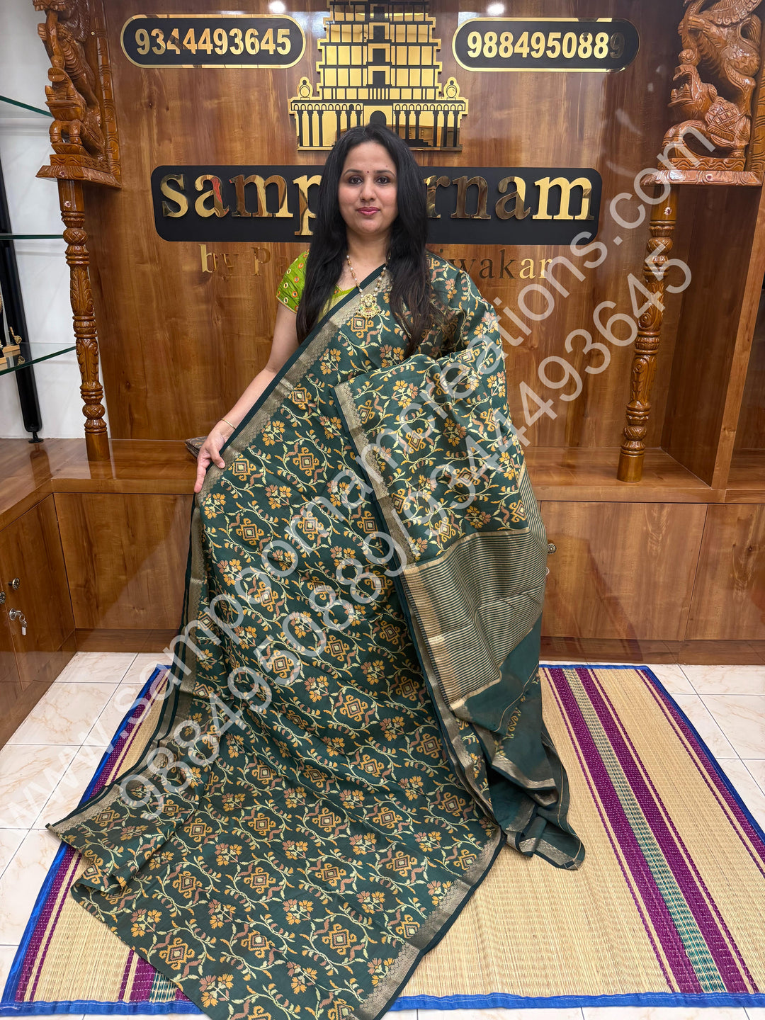 Green , Floral Prints in the body , tissue Pallu and Printed Blouse Semi Tussar Saree