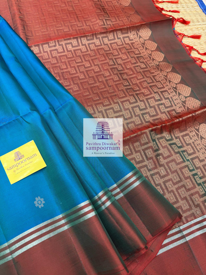 Ramar Green with Manthulir , rich Zari Butta in the body , Plain borders , rich Pallu Handloom Semi Soft Silk Saree