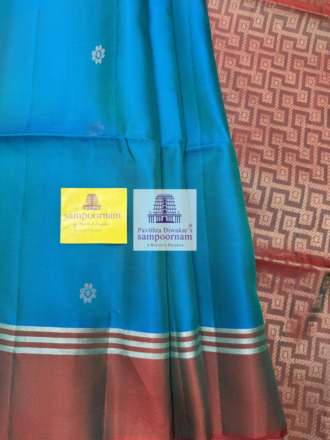 Ramar Green with Manthulir , rich Zari Butta in the body , Plain borders , rich Pallu Handloom Semi Soft Silk Saree