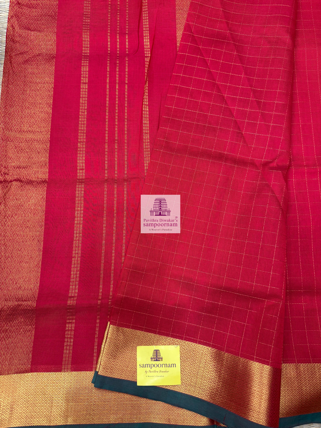 Red , Green Selvedge  , Zari Vairaoosi in the body , traditional border and rich Pallu Silk Cotton Saree
