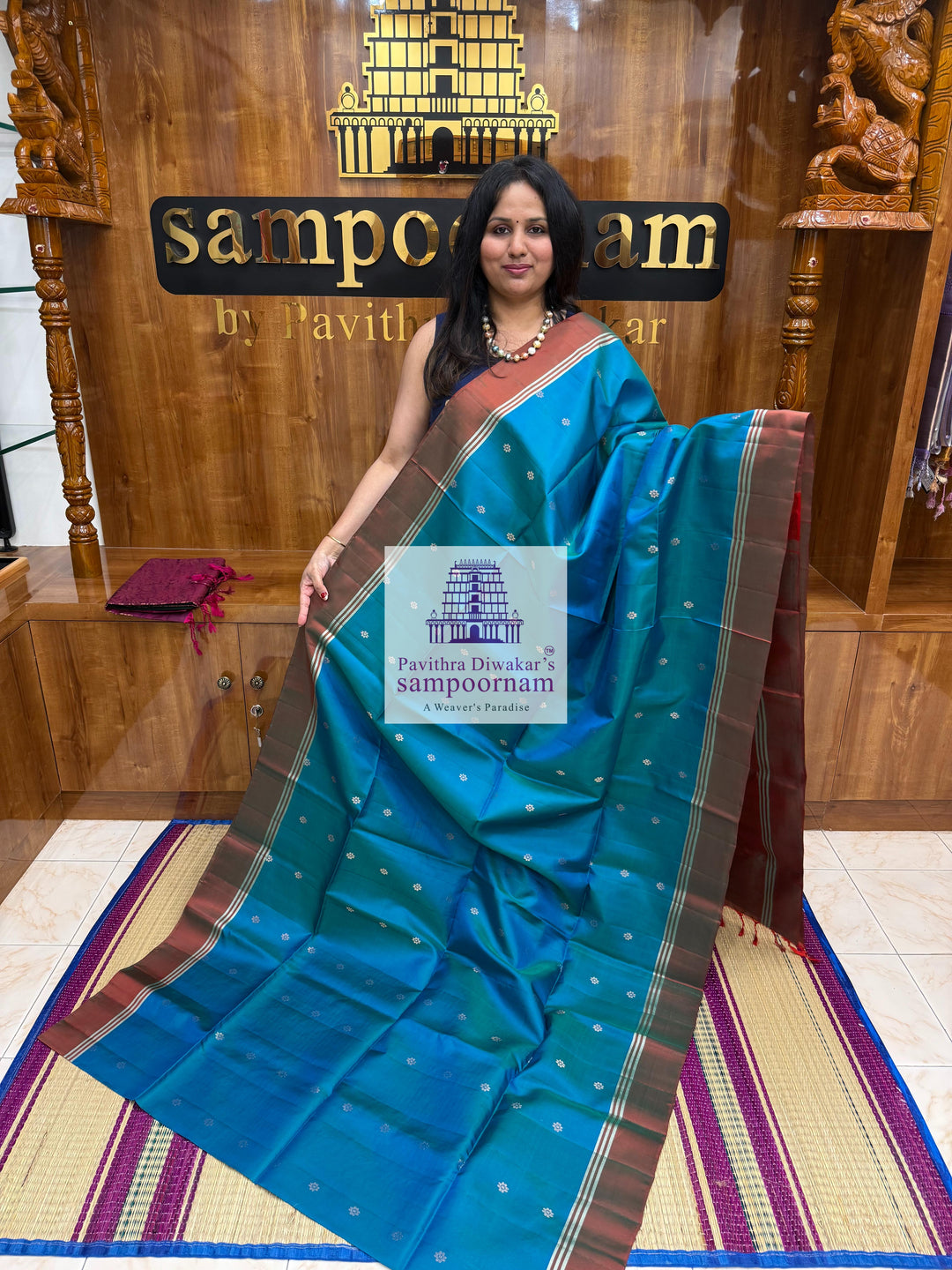 Ramar Green with Manthulir , rich Zari Butta in the body , Plain borders , rich Pallu Handloom Semi Soft Silk Saree