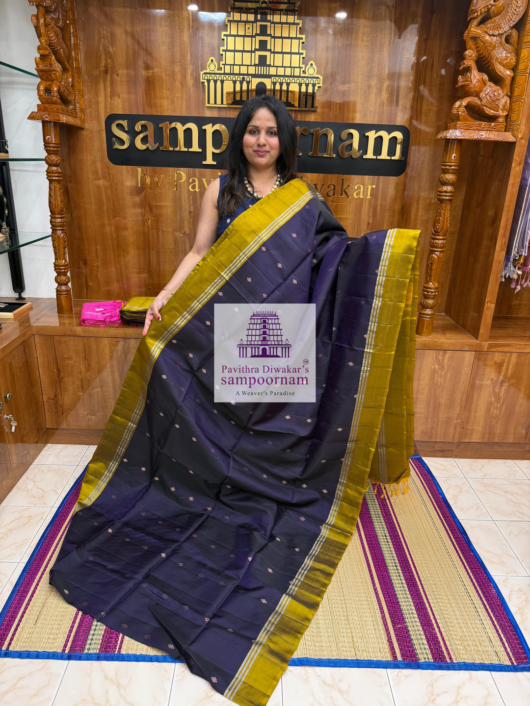 Jamun with Fenugreek Green , rich Zari Butta in the body , Plain borders , rich Pallu Handloom Semi Soft Silk Saree