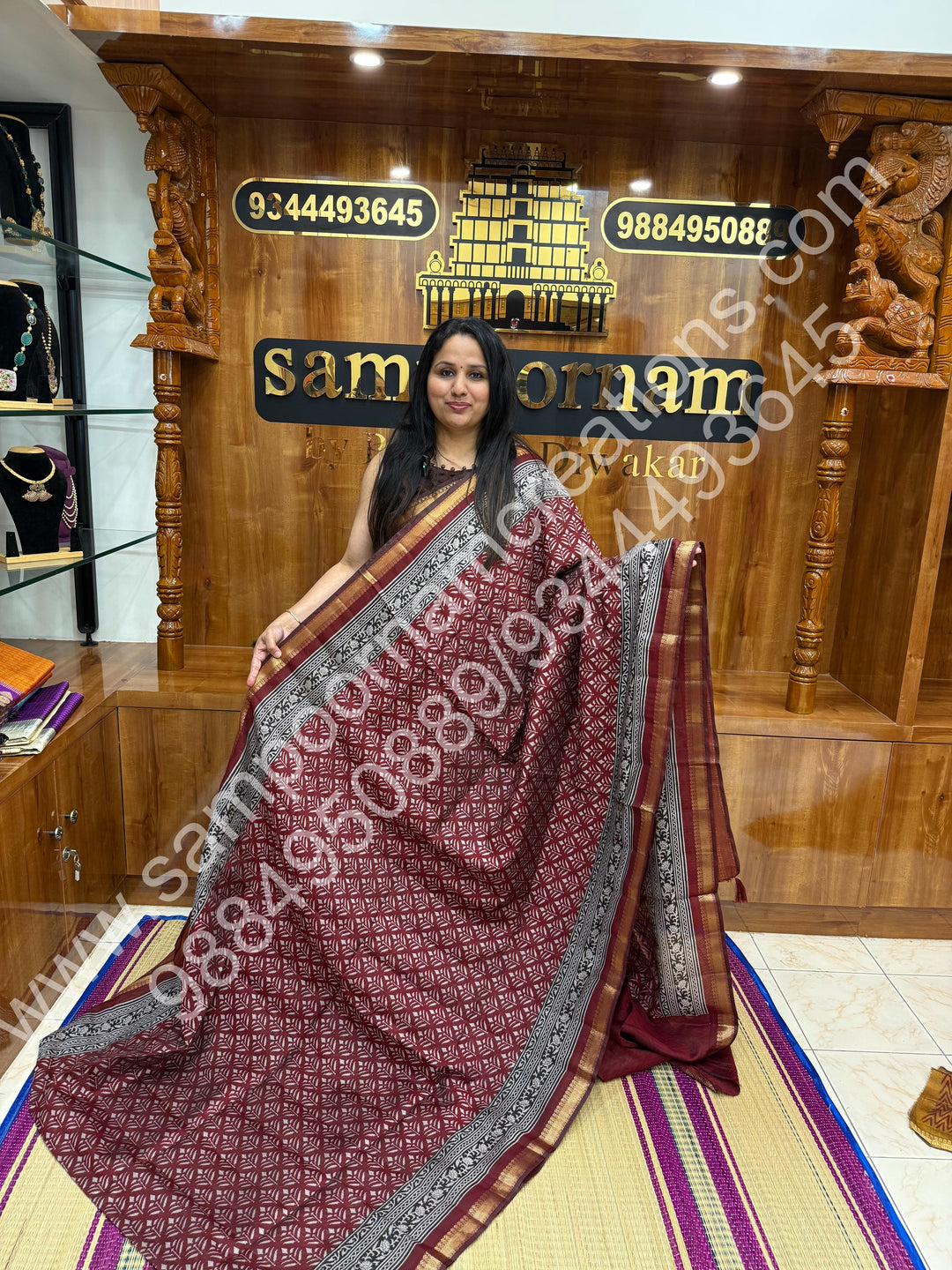 Red with Black  , Floral Prints in the body , Printed Blouse and Tassels in the Pallu , Soft Cotton Saree