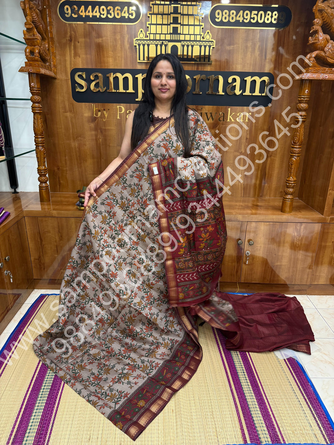 Grey with Red  , Floral Prints in the body , Printed Blouse and Tassels in the Pallu , Soft Cotton Saree